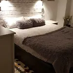 Апартаменты Domus Centro Frente A Torres De Serrano