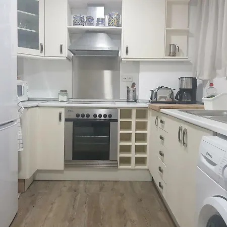 Domus Centro Frente A Torres De Serrano דירה ולנסיה