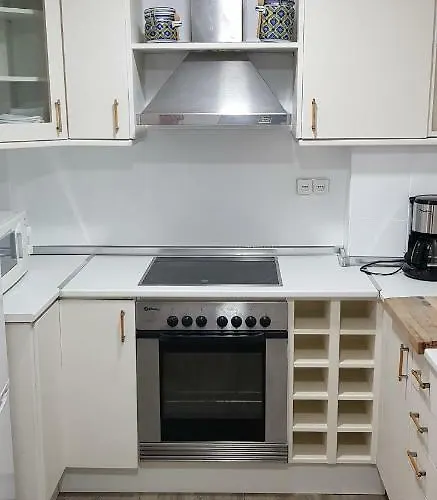 Domus Centro Frente A Torres De Serrano فالنسيا